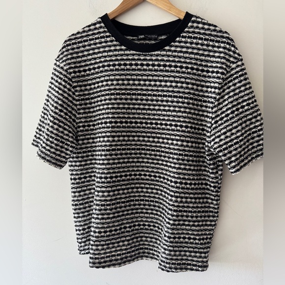 Zara Black & White Patterned Short Sleeve Shirt - Picture 1 of 4